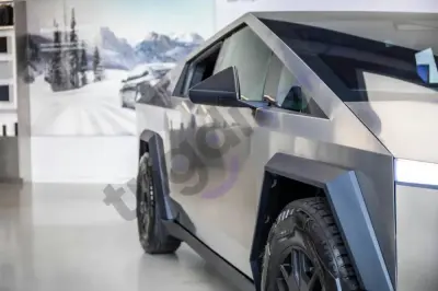 CARS / Electric Cars / Tesla / Cybertruck 